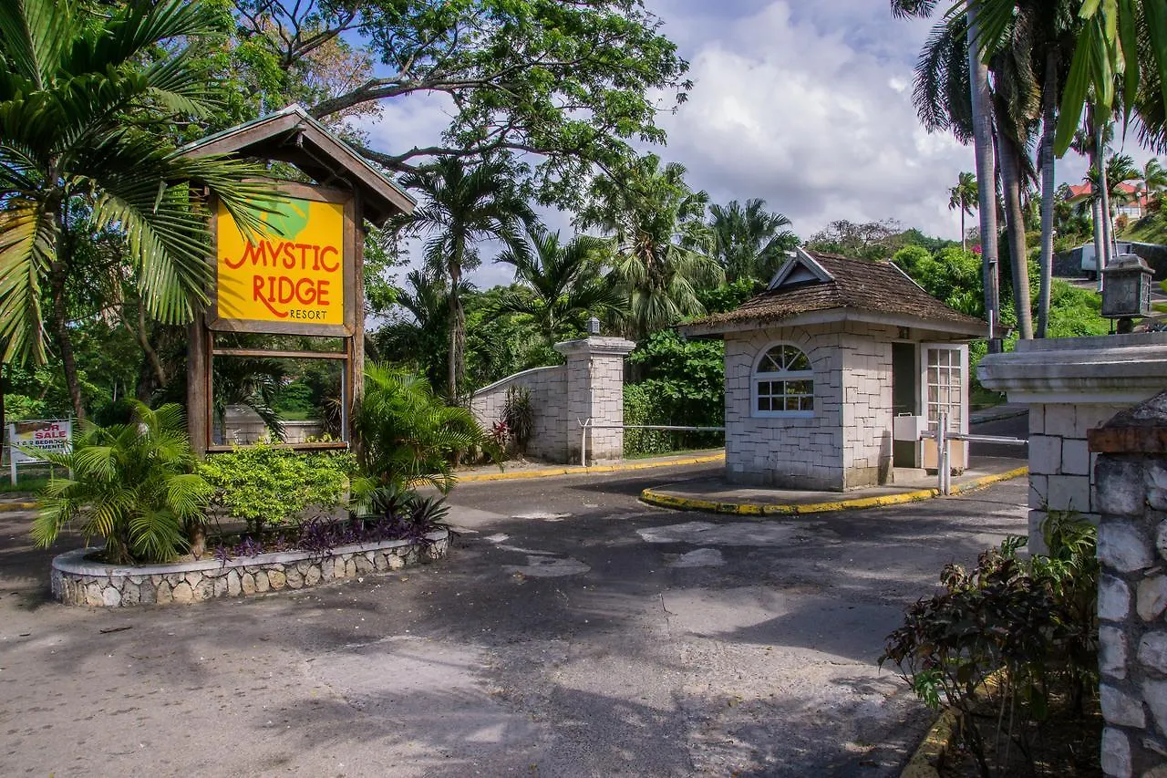 Hotel Hillview At Mystic Ridge Ocho Ríos Resort